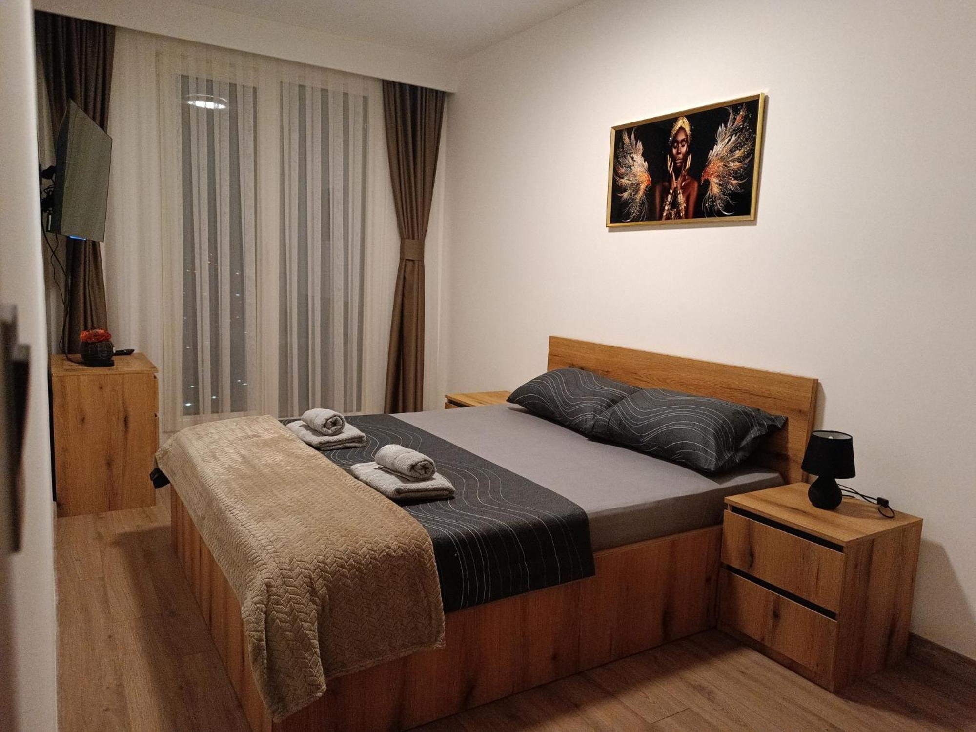 18Th & 16H Floor Secure Luxury Condos With Pool & Fitness Included In Price Скоп'є Екстер'єр фото
