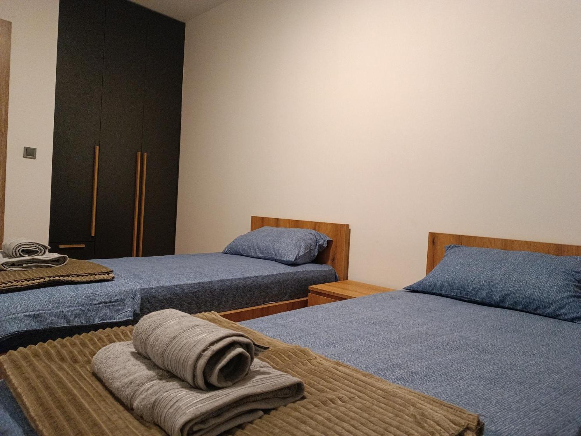 18Th & 16H Floor Secure Luxury Condos With Pool & Fitness Included In Price Скоп'є Екстер'єр фото