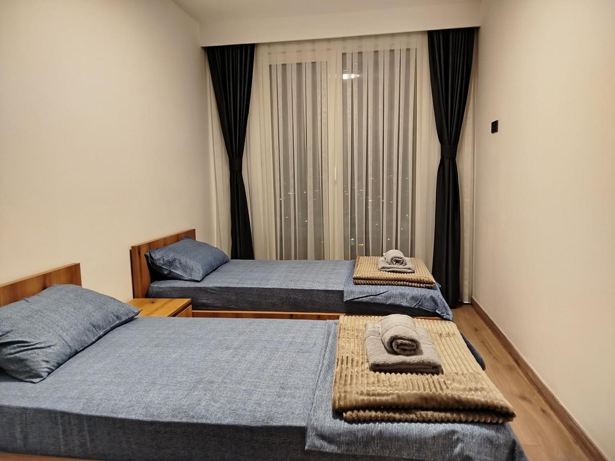 18Th & 16H Floor Secure Luxury Condos With Pool & Fitness Included In Price Скоп'є Екстер'єр фото